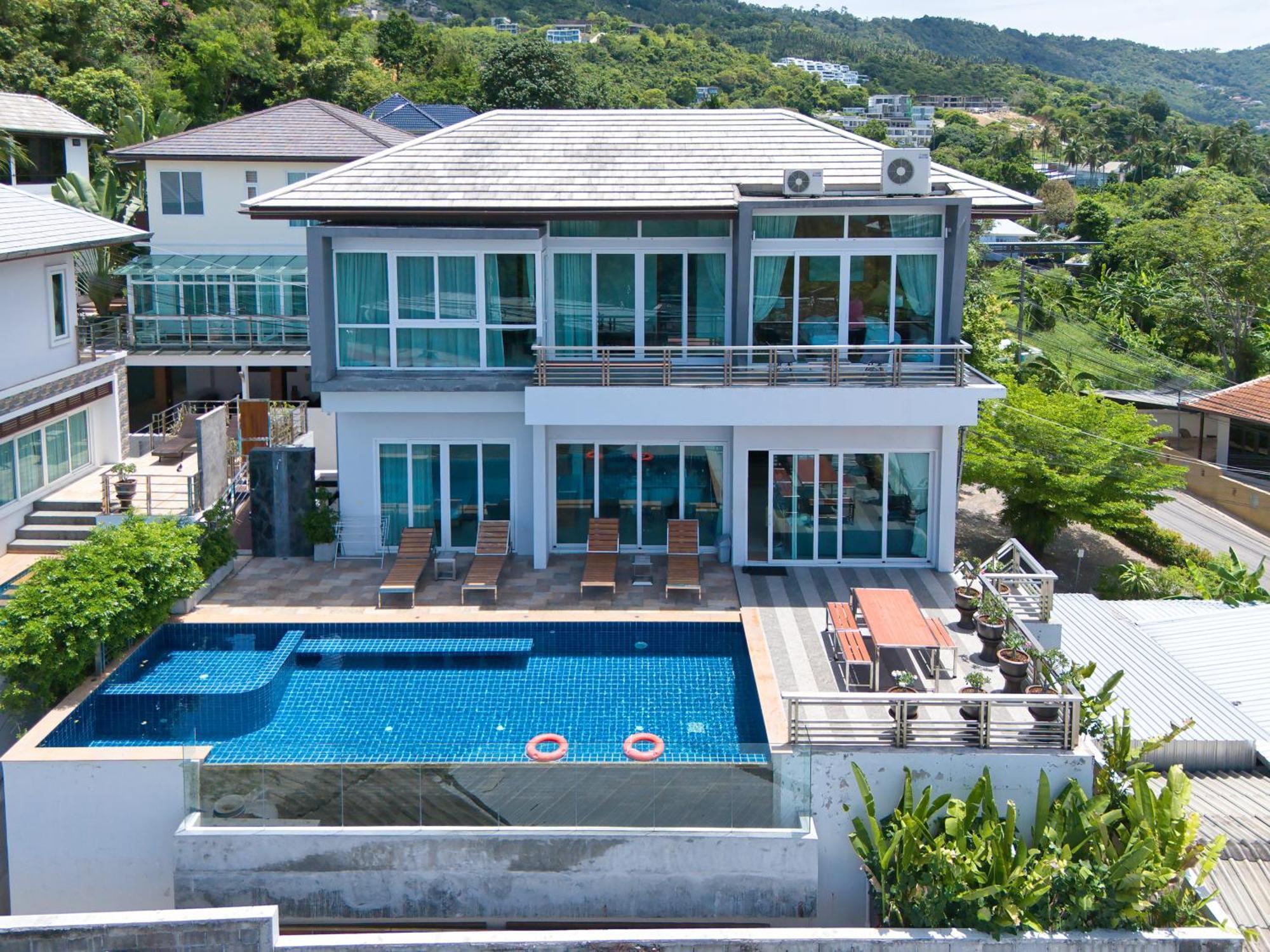 Surisa Seaview Pool *