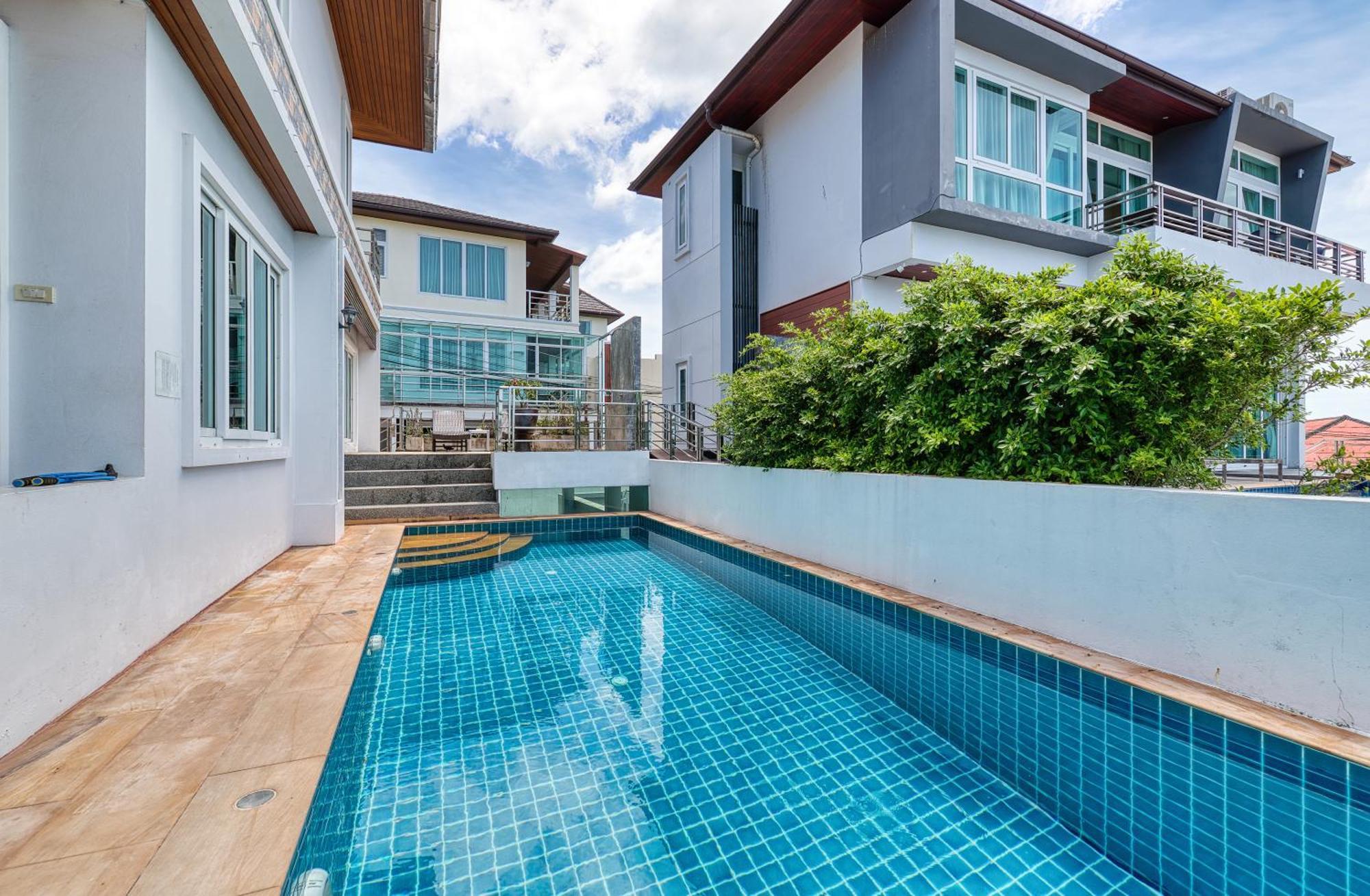 Surisa Seaview Pool